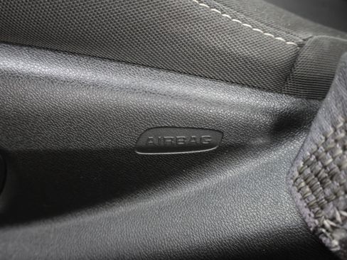 Used 2017 Chevrolet Camaro SS RWD image 36