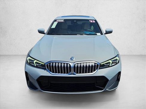 Used 2023 BMW 330i Sedan w/ M Sport Package RWD image 2