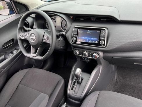 Used 2025 Nissan Kicks Play S image 6