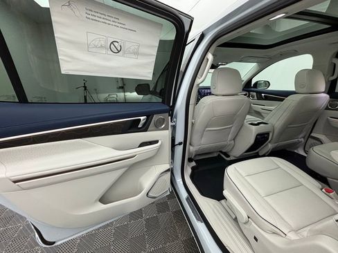 New 2026 Buick Enclave Avenir w/ Super Cruise Package image 43