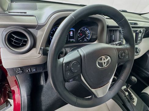 Used 2018 Toyota RAV4 XLE image 11