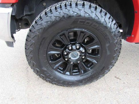 Certified 2020 Ford F250 Lariat w/ Tremor Off-Road Package image 3