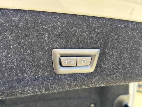 New 2026 BMW 330i xDrive Sedan w/ Premium Package image 23