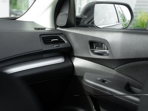Used 2016 Honda CR-V EX image 16