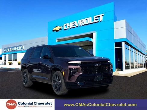 New 2026 Chevrolet Traverse RS w/ LPO, Floor Liner Package image 1