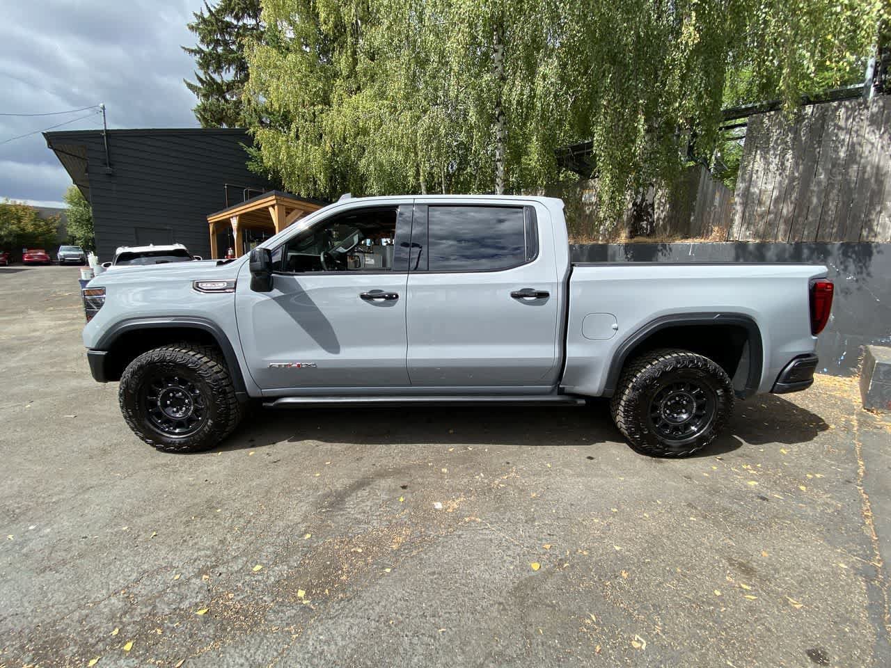 Used 2025 GMC Sierra 1500 AT4X w/ AT4X AEV Edition AWD/4WD image 3