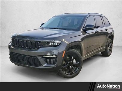 Used 2024 Jeep Grand Cherokee Limited w/ Black Appearance Package