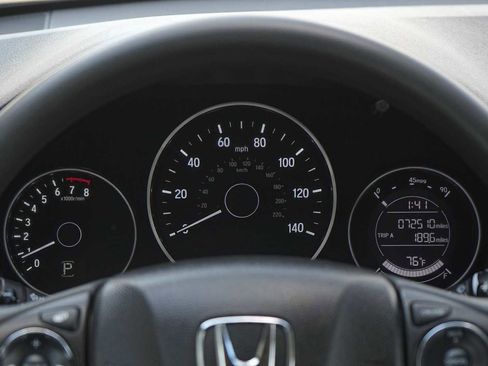 Used 2016 Honda HR-V EX image 21