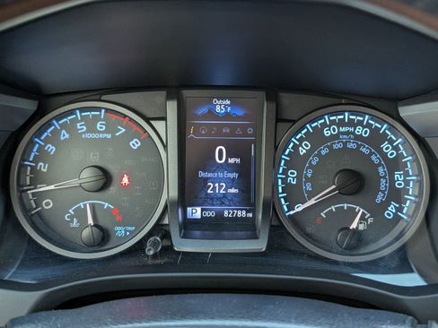 Used 2019 Toyota Tacoma TRD Sport image 22