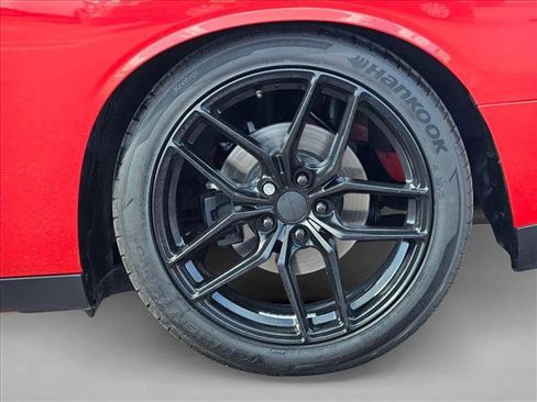 Used 2020 Dodge Challenger R/T image 21