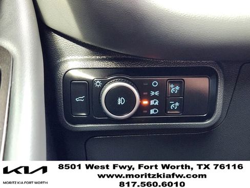 Used 2025 Ford Explorer Active w/ Active Comfort Package RWD image 21