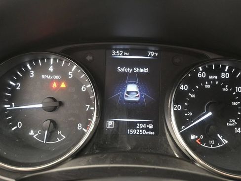 Used 2018 Nissan Rogue Sport SL FWD image 20