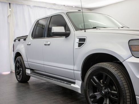 Used 2009 Ford Explorer Sport Trac Adrenalin image 34