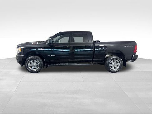 Used 2024 RAM 2500 Big Horn w/ Level 2 Equipment Group AWD/4WD image 2