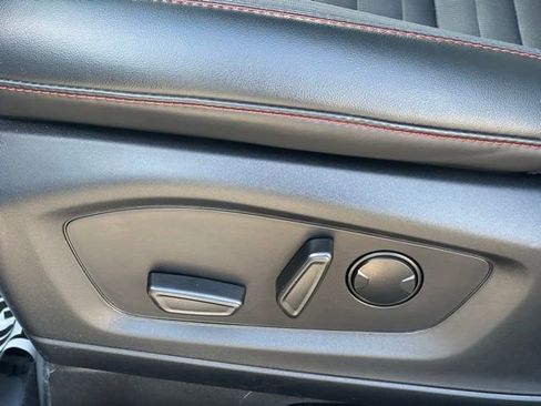 Used 2025 Ford Explorer ST-Line image 29