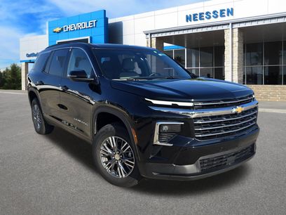 Used 2025 Chevrolet Traverse LT