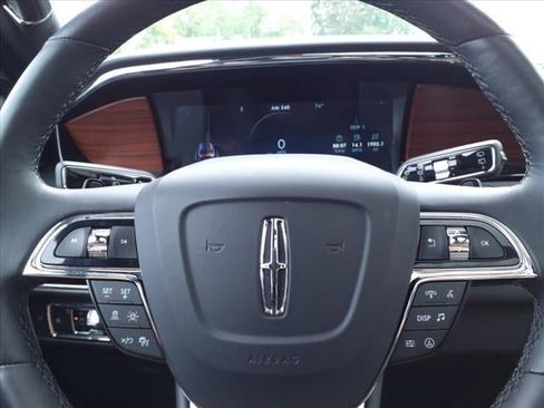 New 2022 Lincoln Navigator 4WD image 48