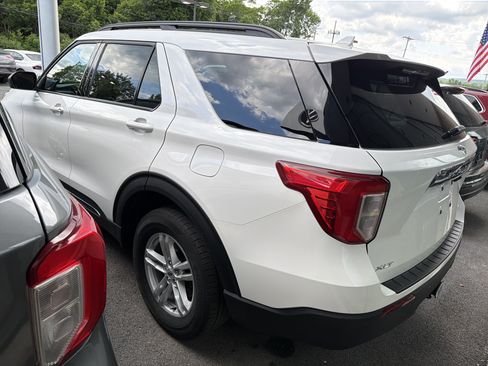 Used 2023 Ford Explorer XLT w/ Class IV Trailer Tow Package AWD/4WD image 5