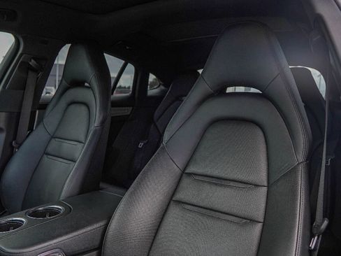 Used 2018 Porsche Panamera 4S image 10