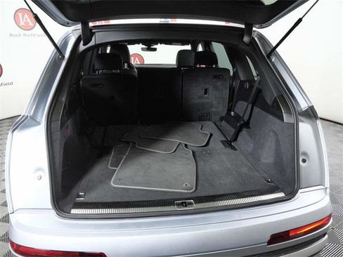 Used 2025 Audi Q7 3.0T Premium Plus image 10