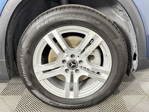Used 2023 Mercedes-Benz GLA 250 4MATIC w/ Premium Package image 29