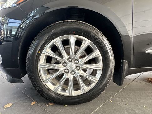 Used 2018 Buick Enclave Premium image 8