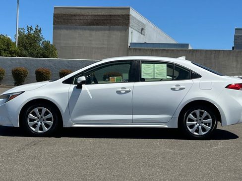 Certified 2023 Toyota Corolla LE FWD image 9