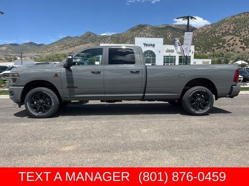 New 2026 RAM 2500 Laramie AWD/4WD image 7