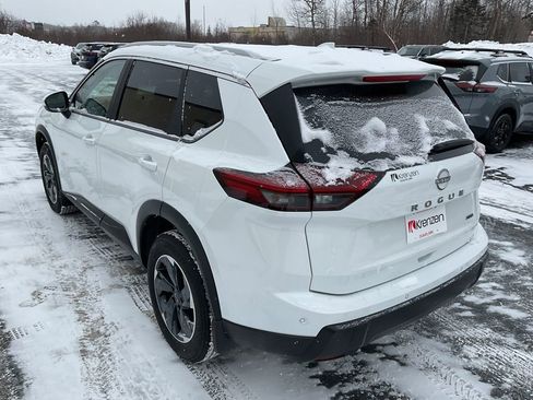 New 2026 Nissan Rogue SV w/ SV Premium Package image 7