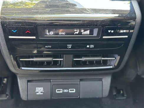 Certified 2024 Acura MDX SH-AWD w/ Technology Package image 30