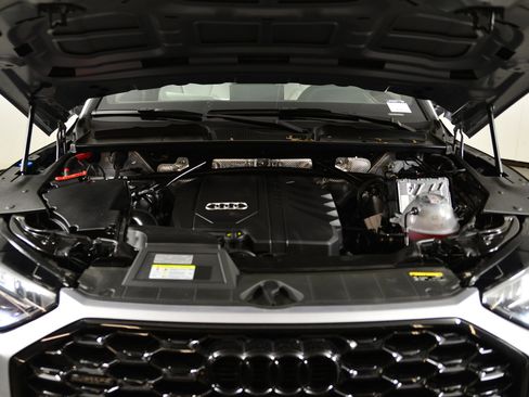 Certified 2022 Audi Q5 2.0T Premium Plus w/ Premium Plus Package image 18