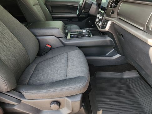 Used 2022 Ford Expedition Max XLT RWD image 15