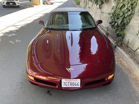 Used 2003 Chevrolet Corvette Convertible w/ Preferred Equipment Group1 RWD image 8