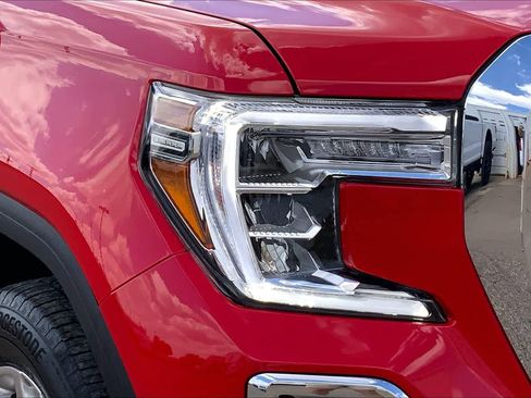Used 2021 GMC Sierra 1500 SLT RWD image 28