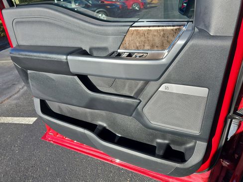 Used 2021 Ford F150 Lariat w/ Equipment Group 502A High image 26