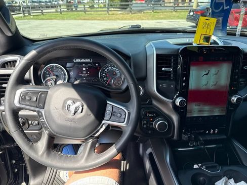 Used 2025 RAM 1500 Big Horn AWD/4WD image 7