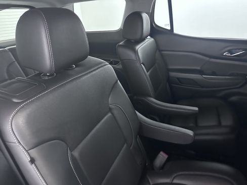 Used 2023 GMC Acadia SLT FWD image 45