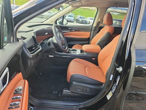 New 2026 Kia Carnival SX w/ SX Dark Edition Package image 9