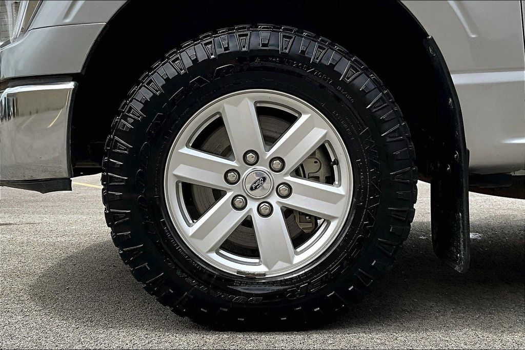 Used 2022 Ford F150 XLT AWD/4WD image 9