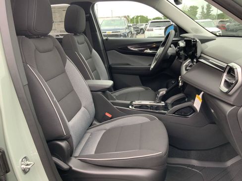 New 2026 Chevrolet TrailBlazer LT w/ Convenience Package FWD image 57