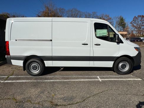 New 2026 Mercedes-Benz Sprinter 2500 image 26