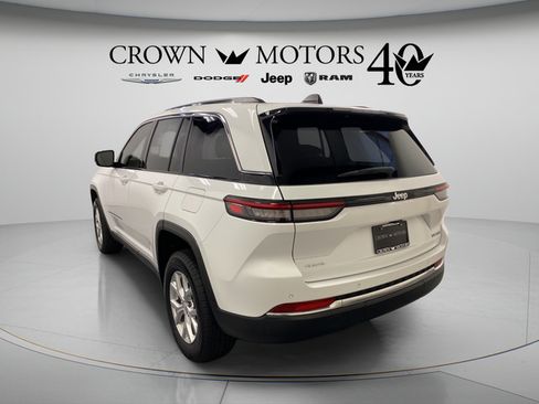 Used 2023 Jeep Grand Cherokee Limited AWD/4WD image 12