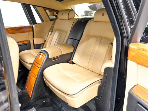 Used 2013 Rolls-Royce Phantom Sedan RWD image 50