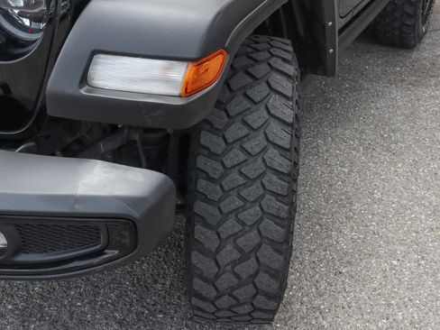 Used 2022 Jeep Wrangler Sport AWD/4WD image 46