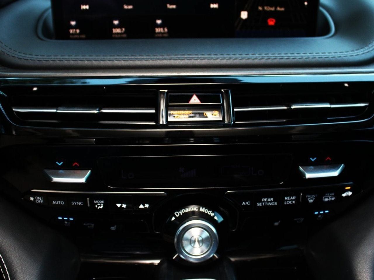 Used 2023 Acura MDX w/ Advance Package AWD/4WD image 15