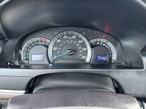 Used 2014 Toyota Camry SE image 10