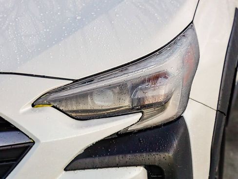 Used 2025 Subaru Outback Premium image 5