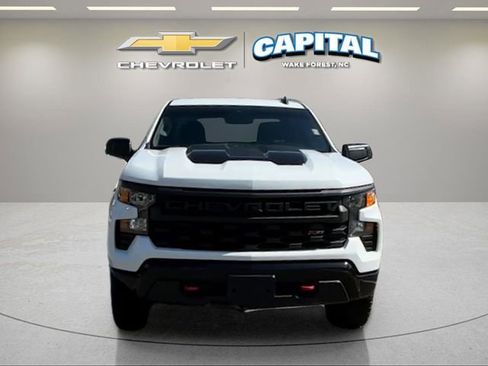 Used 2024 Chevrolet Silverado 1500 Custom Trail Boss w/ LPO, Dark Essentials Package image 2