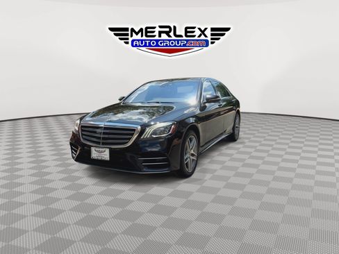 Used 2019 Mercedes-Benz S 560 4MATIC Sedan w/ AMG Line Exterior image 3