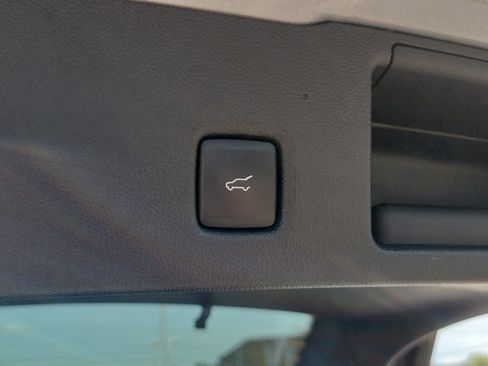 Used 2024 Ford Escape ST-Line AWD/4WD image 8